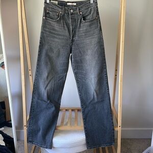 Levi’s ribcage straight ankle jeans, grey wash, size 27